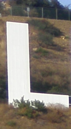 Photographic L crop, position 4